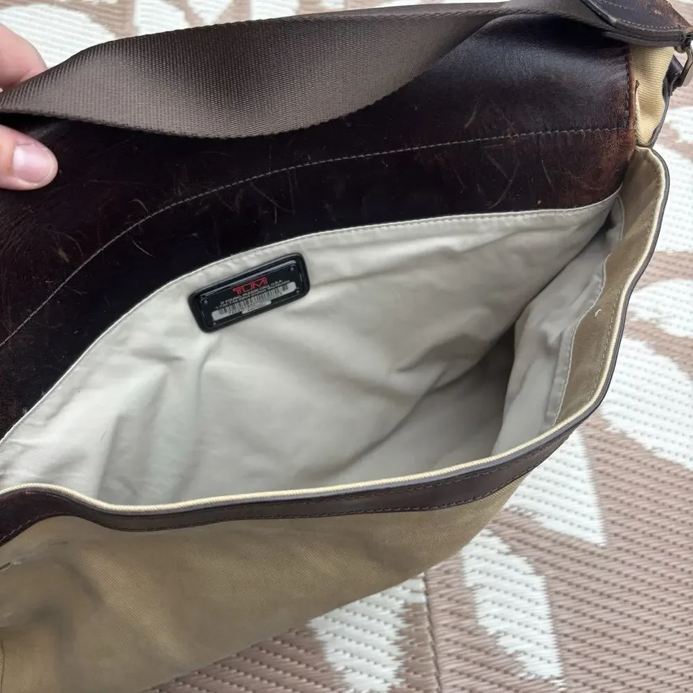 Vintage TUMI TownHouse Wilton Messenger Bag Khaki Leather Canvas 24270KH Worn
